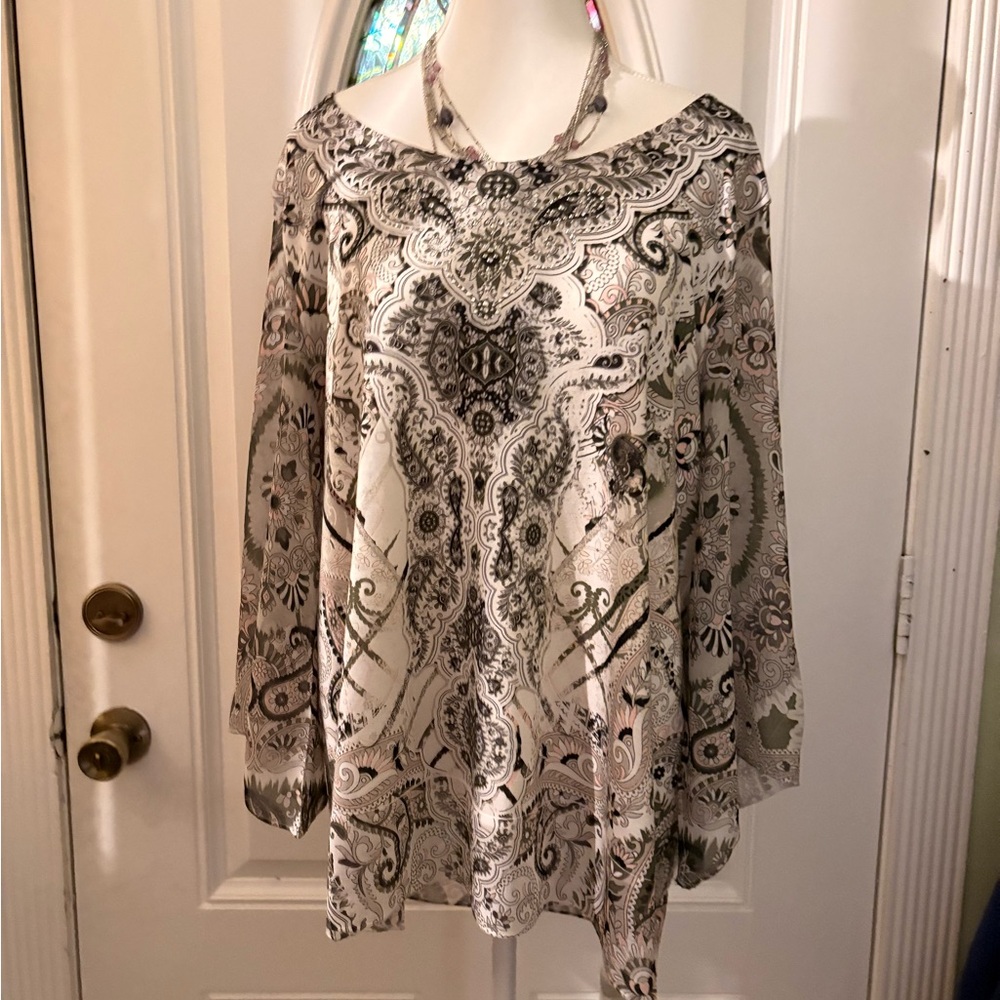 JM Collection Black and Cream Patterned Blouse